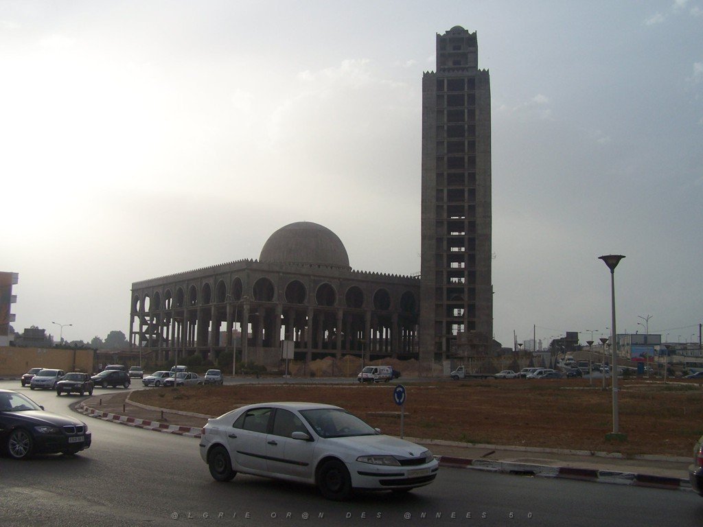ORAN LA NOUVELLE MOSQUEE.JPG